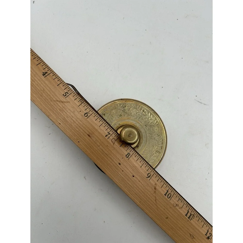 Vintage Brass Round Trinket / Jewelry Box‎ Lidded Floral Carving